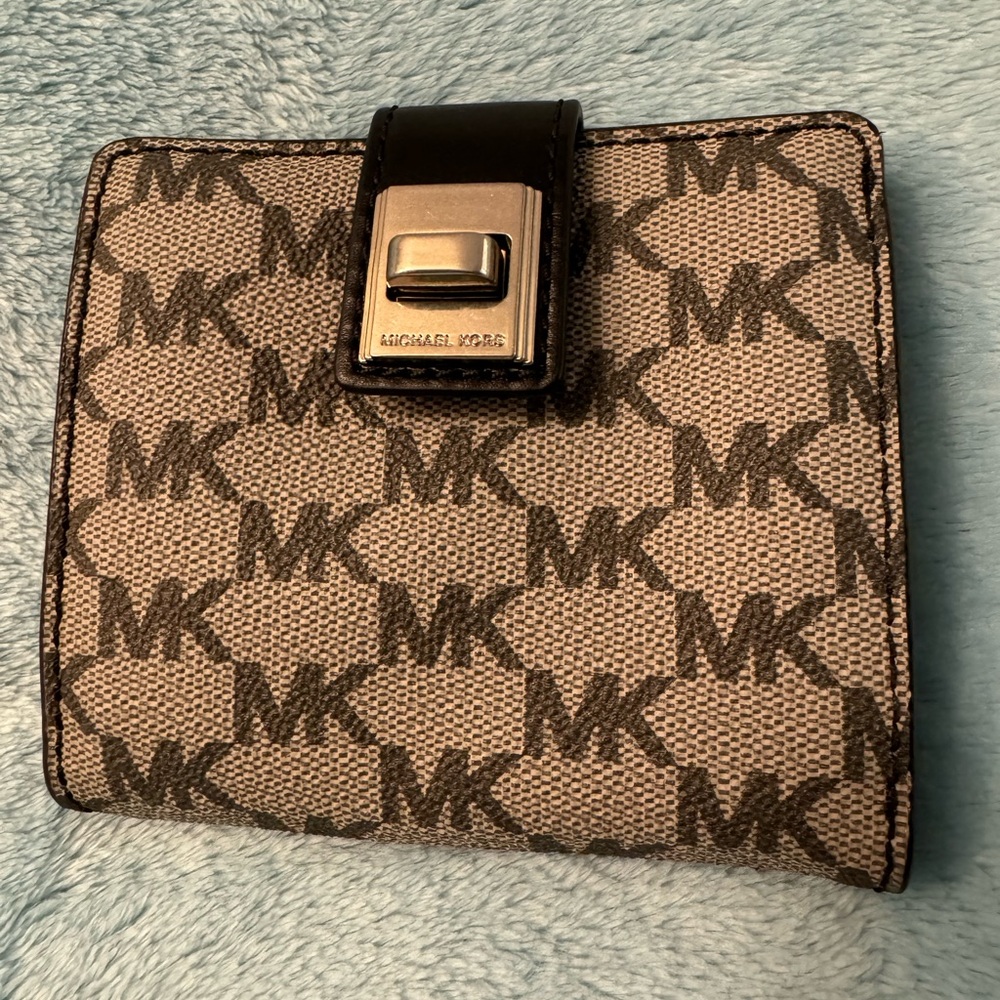 Grey Michael Kors Wallet